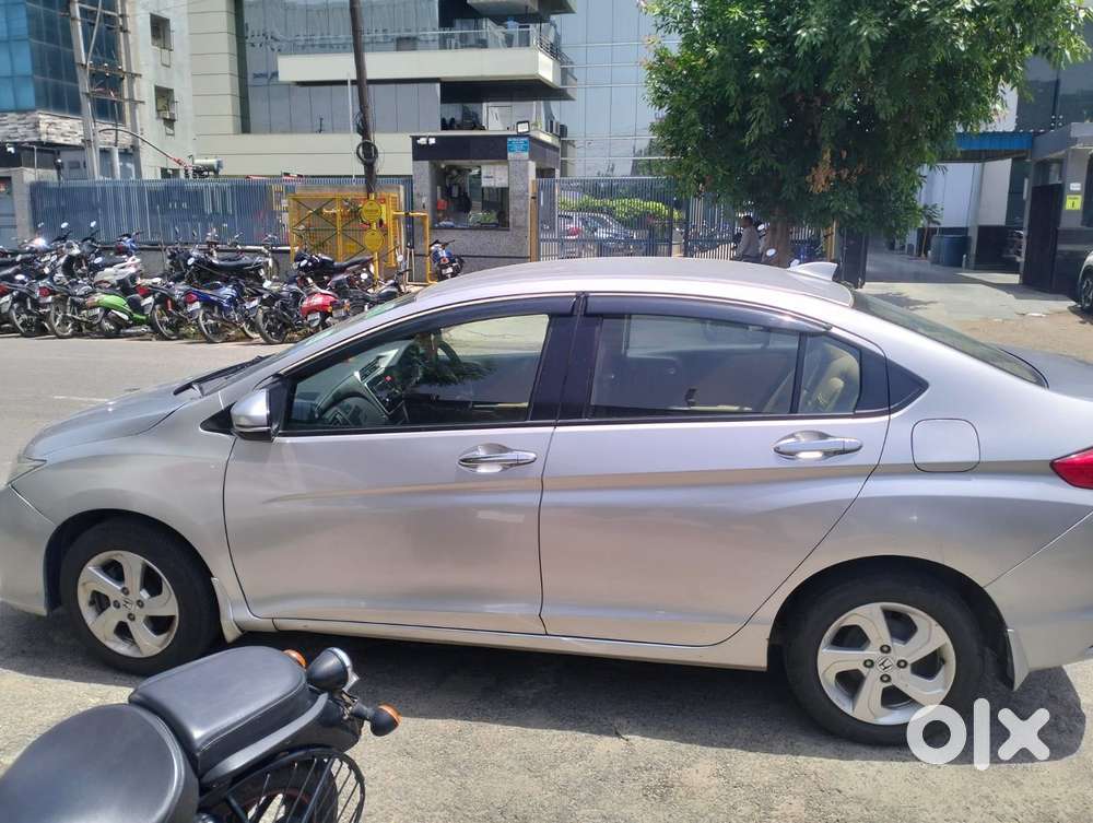 Honda City V Mt, 2015, Petrol