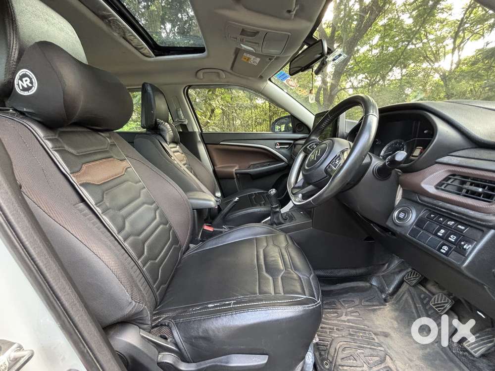 Maruti Suzuki Brezza Zxi Plus At, 2022, Petrol