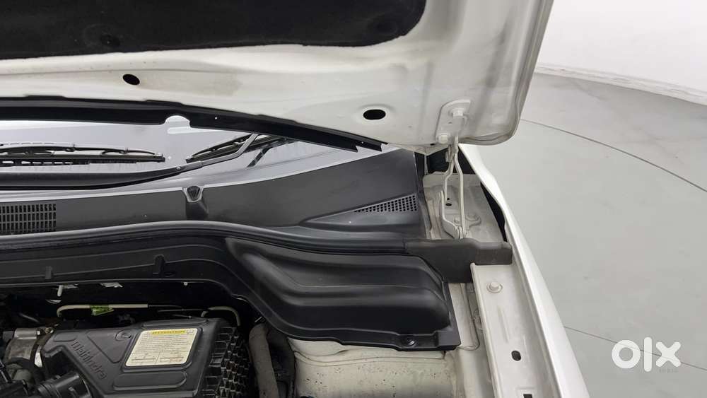 Mahindra Xuv 3xo Ax7l Petrol Mt, 2024, Petrol