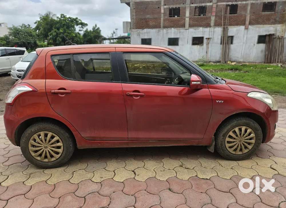 Maruti Suzuki Swift Vxi 2012