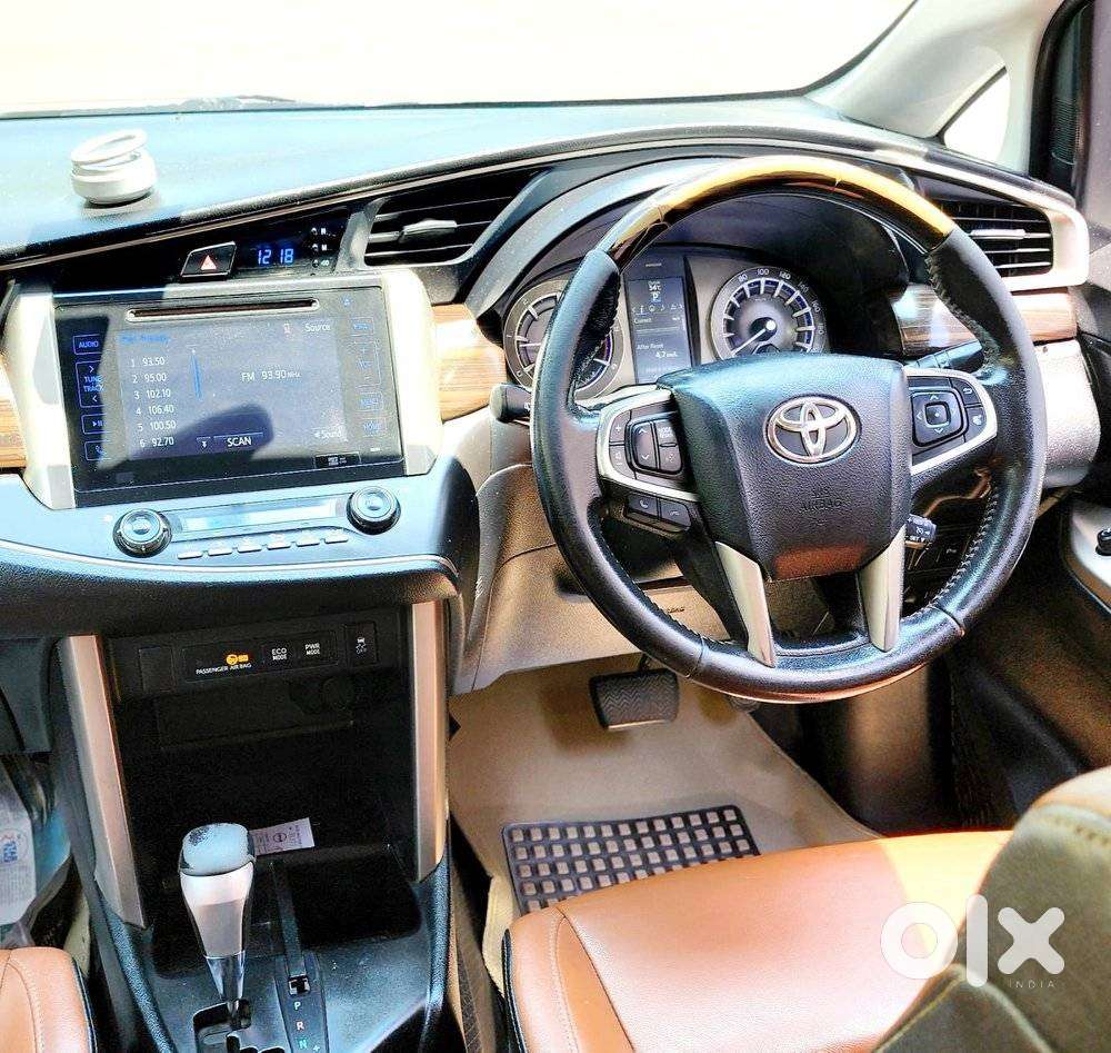 Toyota Innova Crysta 2.8z Automatic, 2018, Diesel