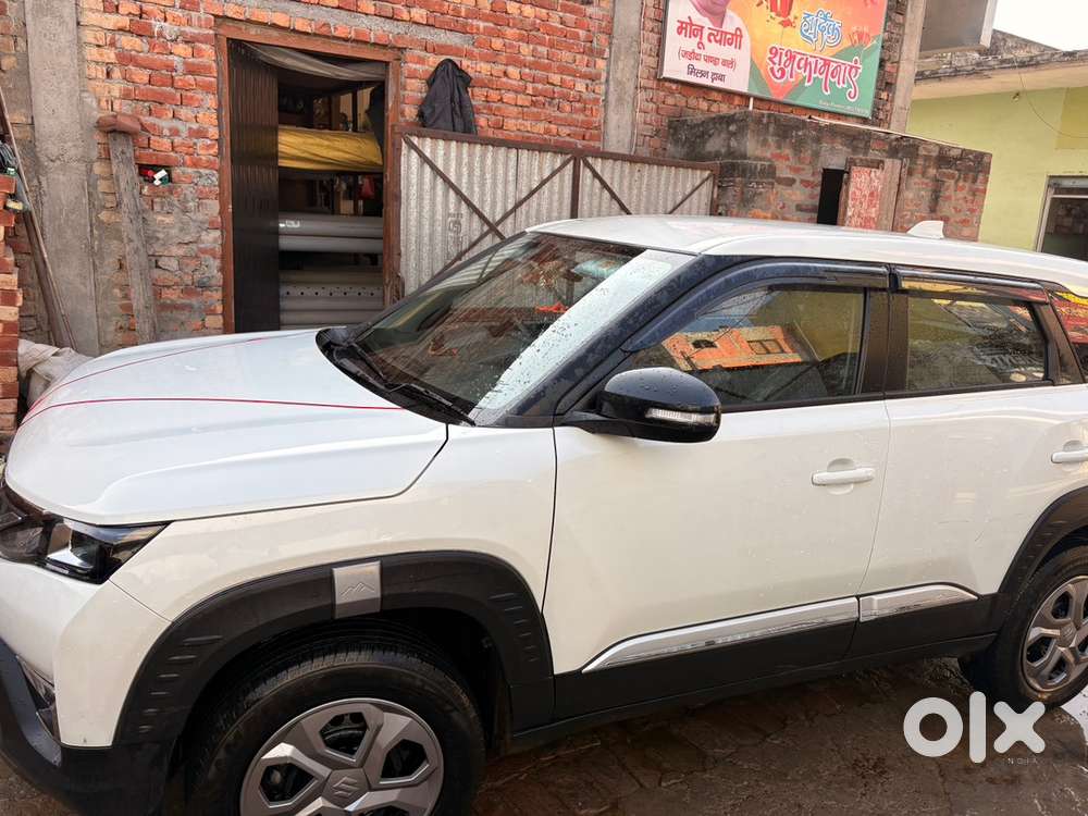 Maruti Suzuki Brezza 2025 Petrol Well Maintained