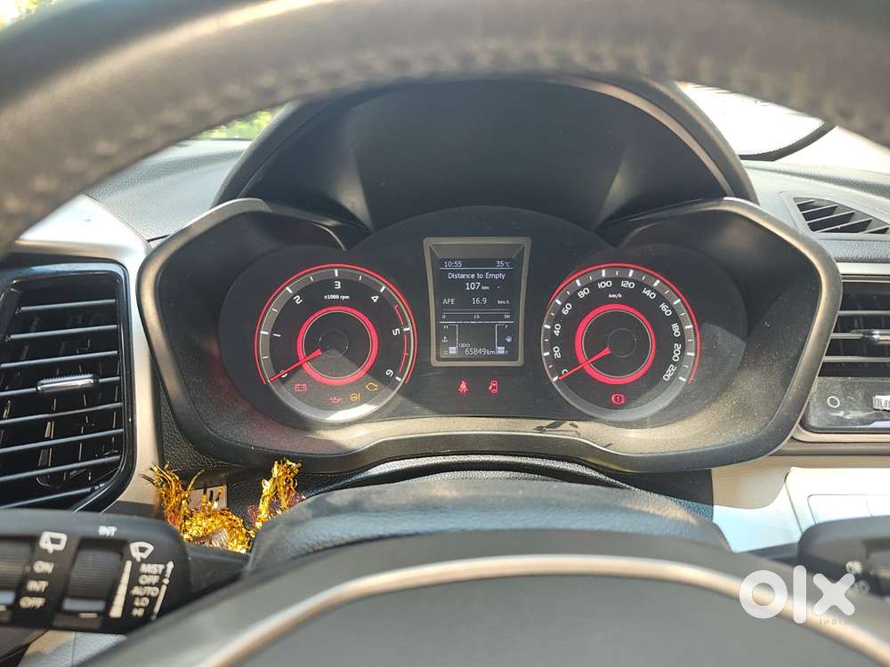 Mahindra Xuv300 W8 Option Diesel, 2022, Diesel