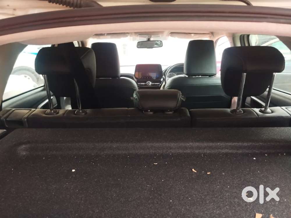 Toyota Urban Cruiser Hyryder 1.5 V Neo Drive At, 2025, Petrol