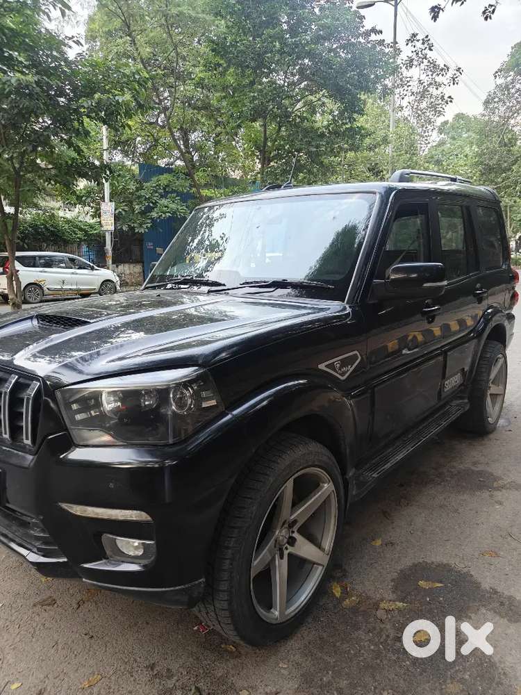 Mahindra Scorpio Classic 2021 Diesel 780000 Km Driven