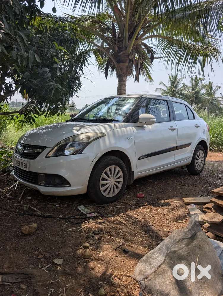 Maruti Suzuki Dzire 2016 Petrol Well Maintained , New Appollo Tyres