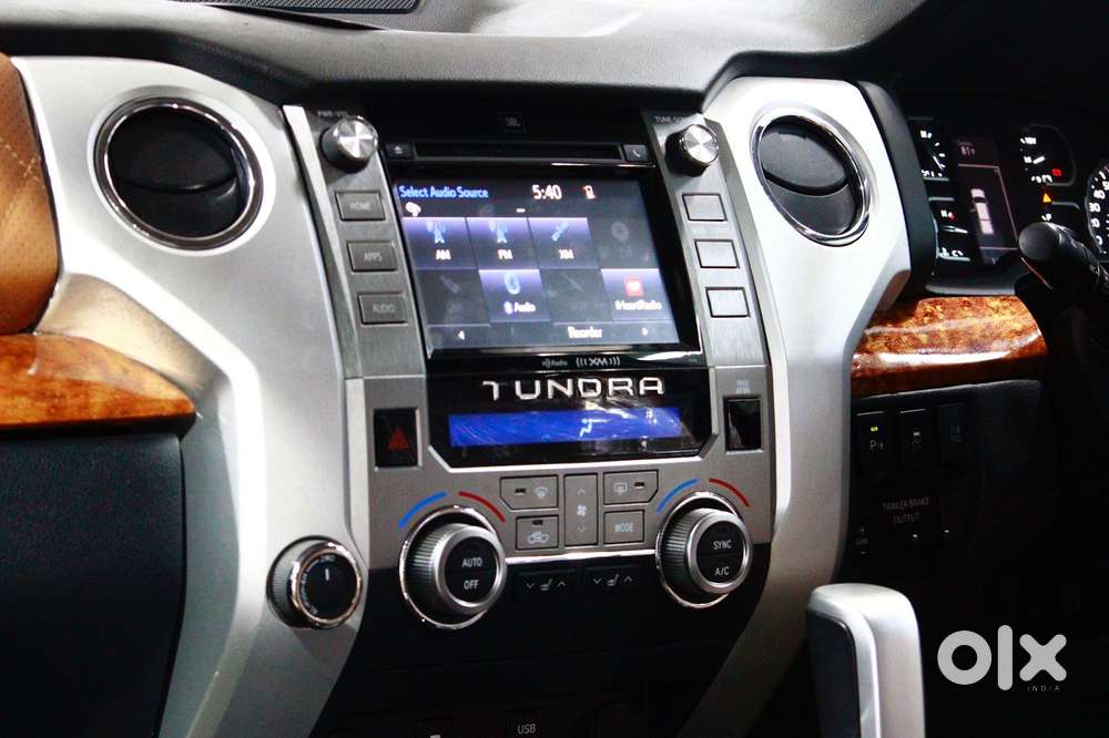 Toyota Tundra Twin Cabin, 2024, Petrol