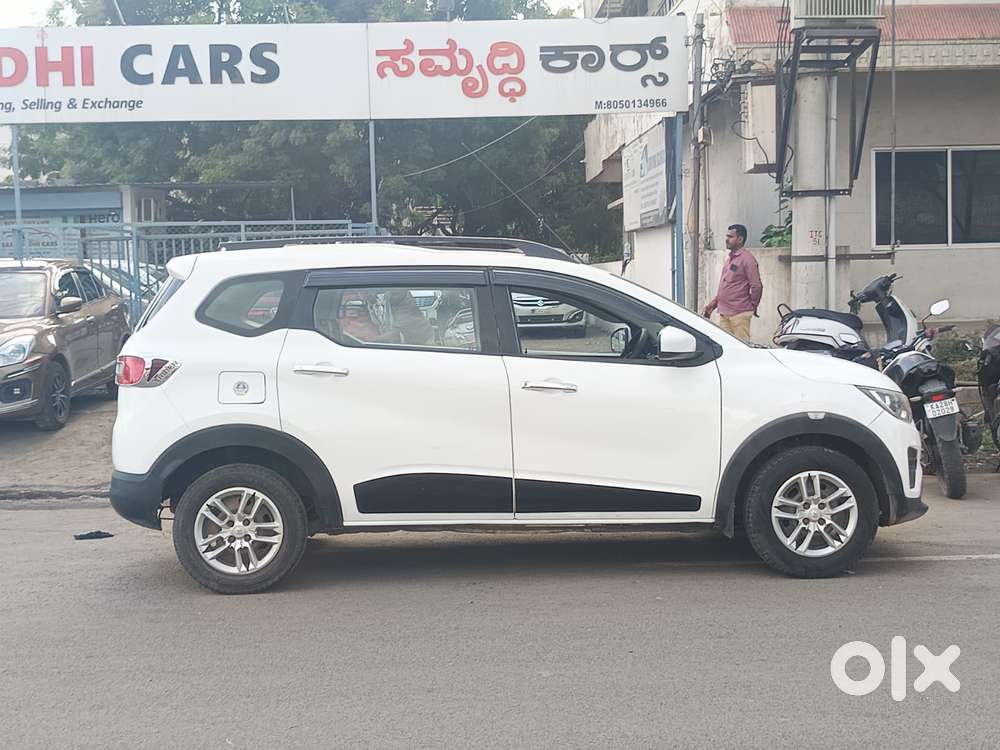 Renault Triber Rxt, 2020, Petrol