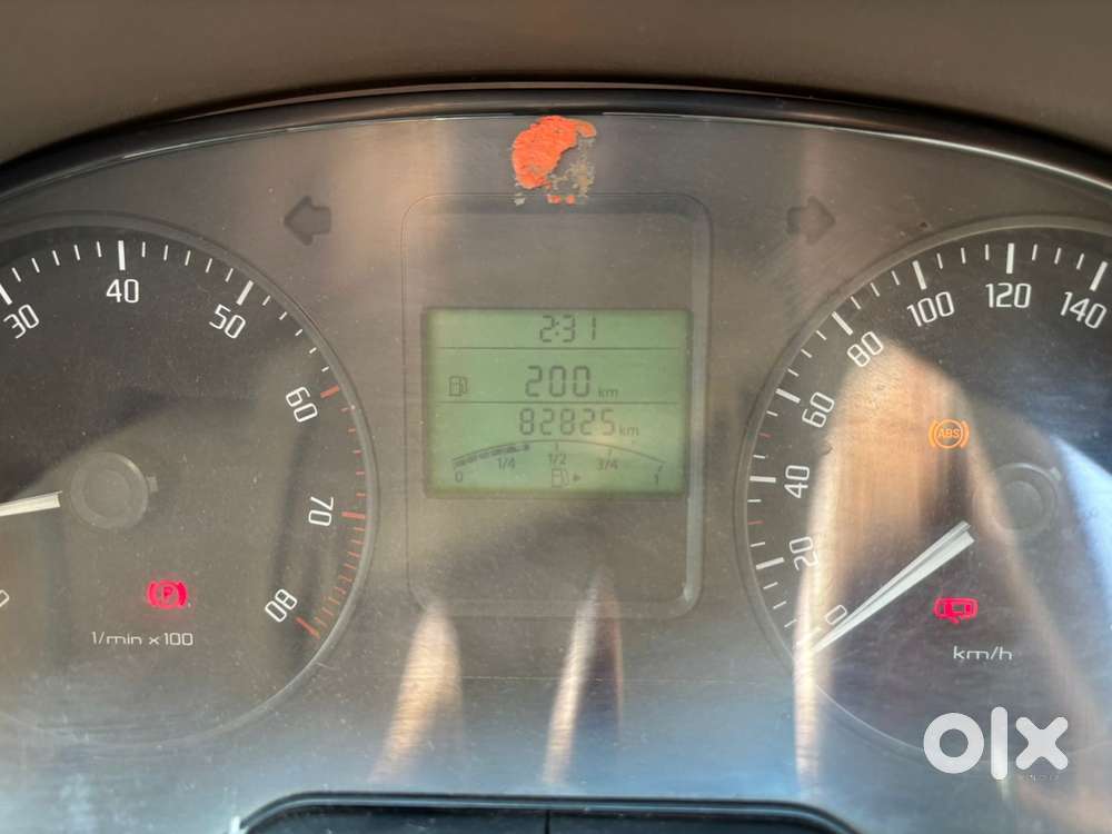 Skoda Rapid 1.6 Mpi Ambition, 2013, Petrol