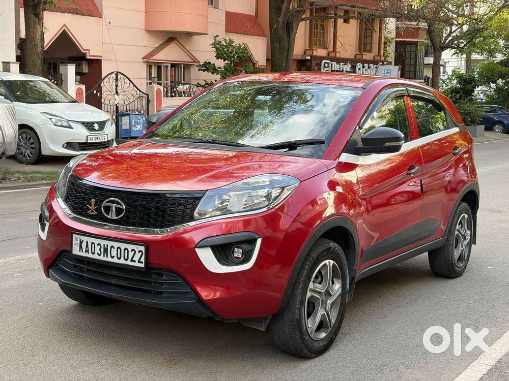 Tata Nexon Pure 1.2 Revotron Petrol 6 Mt, 2018, Petrol