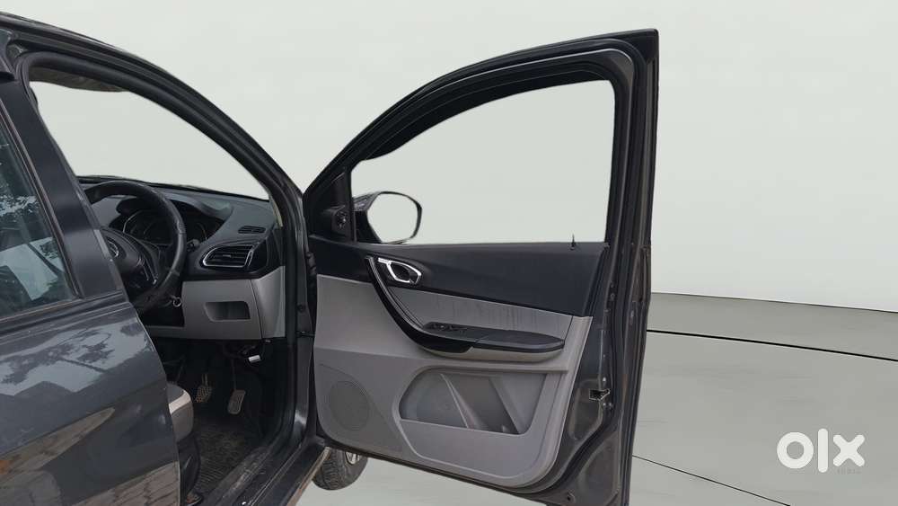 Tata Tiago 1.2 Revotron Xz Plus, 2020, Petrol