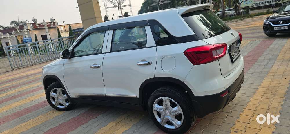 Maruti Suzuki Brezza 1.5 Lxi Smart Hybrid, 2020, Petrol