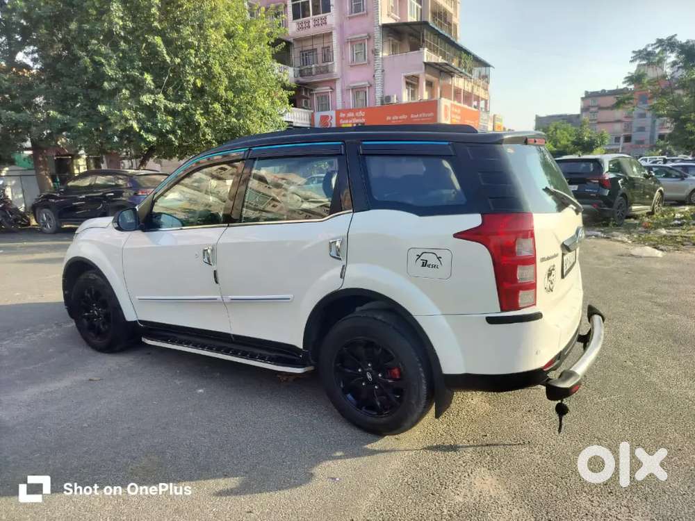 Mahindra Xuv500 2016 Diesel 80000 Km Driven