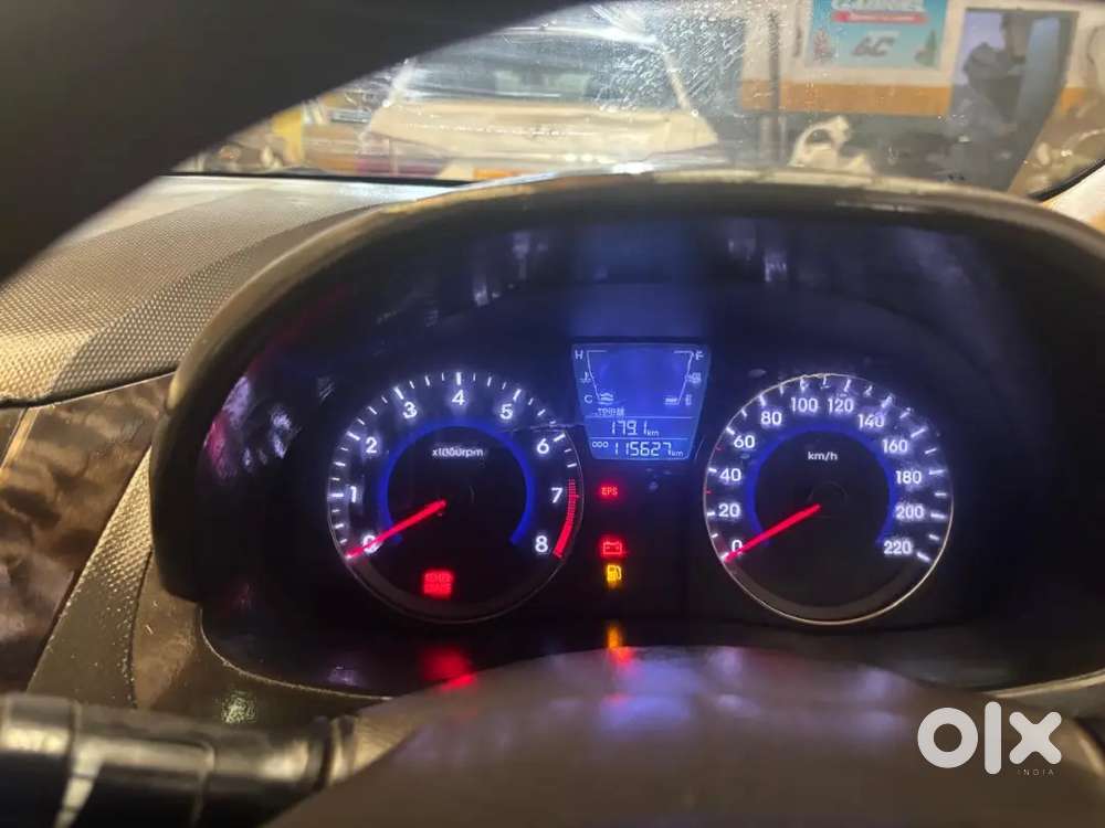 Hyundai Verna Fluidic 2012 Petrol Manual