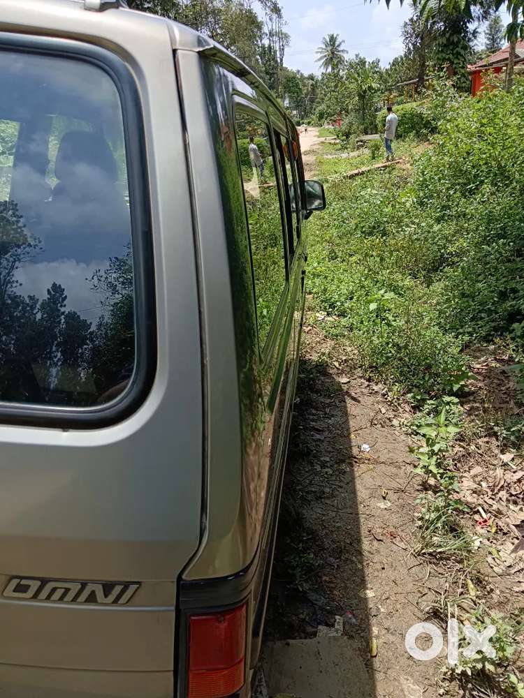 Maruti Suzuki Omni 2004 Petrol Well Maintained