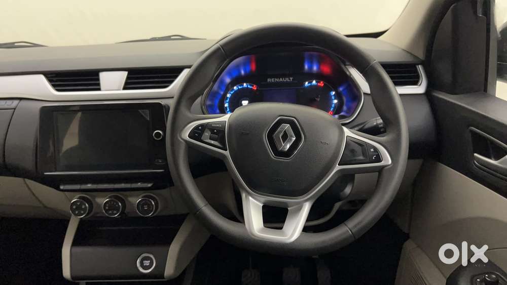 Renault Triber Rxz, 2023, Petrol