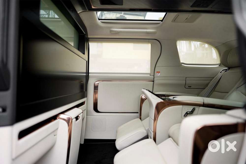 Lexus Lm 350h 4 Str Ultra Luxury, 2025, Petrol