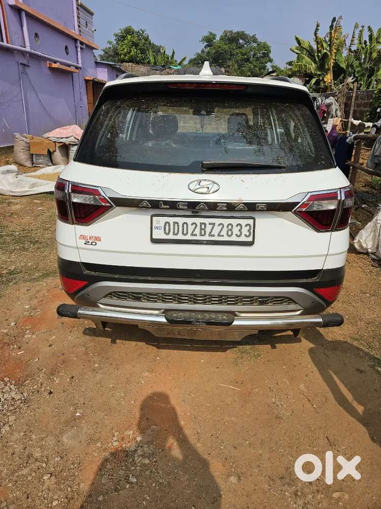 Hyundai Alcazar 3 Petrol Well Maintained