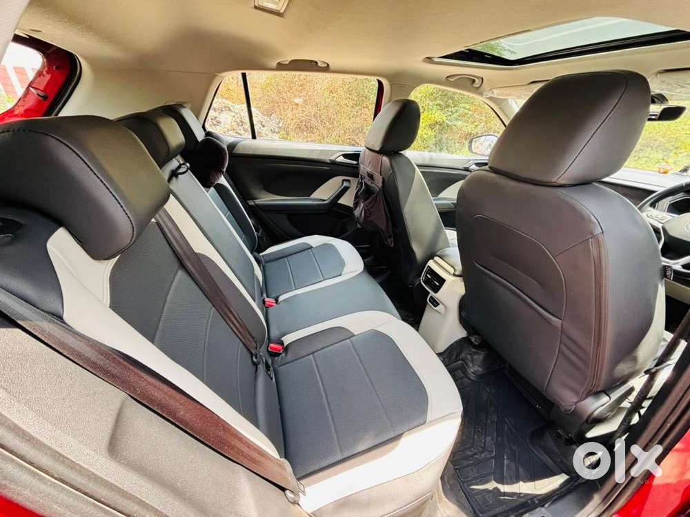 Volkswagen Taigun 1.0 Tsi Topline At, 2023, Petrol