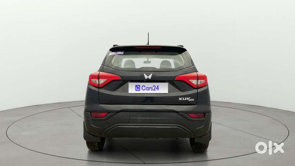 Mahindra Xuv300 W6, 2023, Petrol