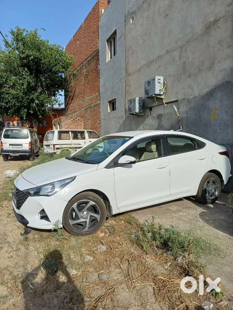 Hyundai Verna 2022 Diesel 111000 Km Driven