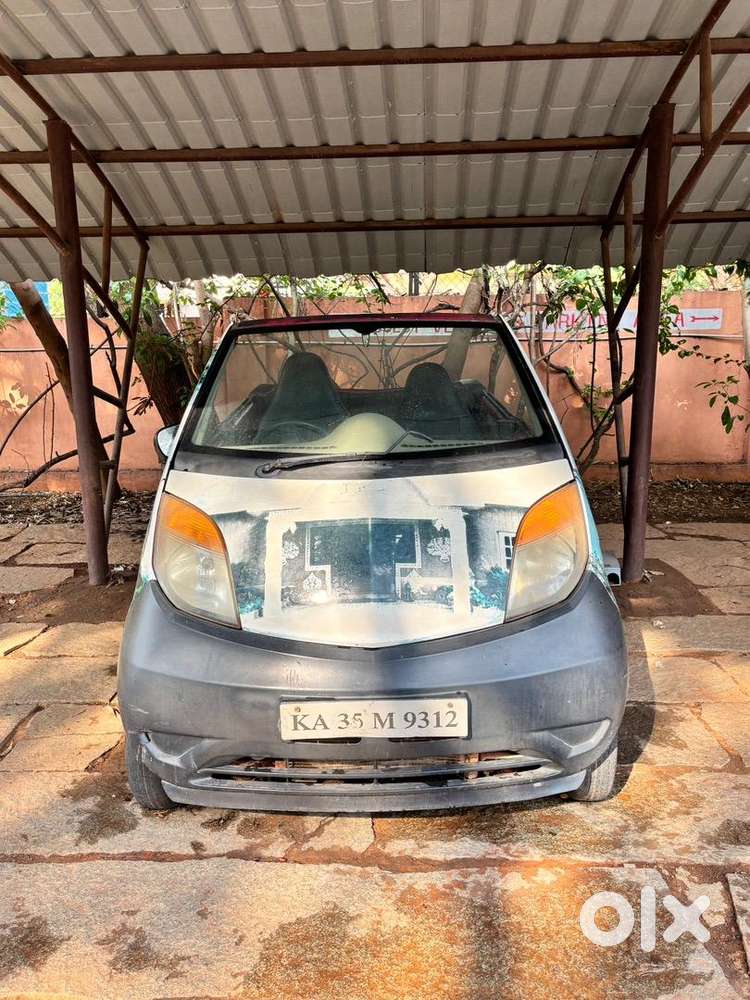 Tata Manual Petrol Car 2010