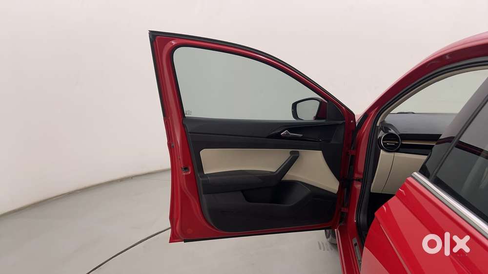 Skoda Slavia Style 1.0l Tsi Mt, 2023, Petrol