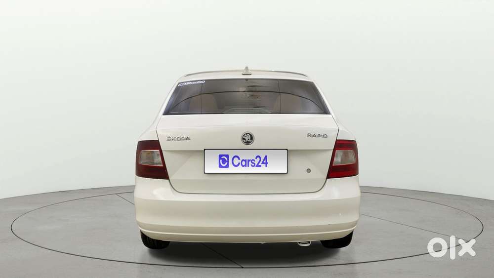 Skoda Rapid 1.6 Ambition Plus Mpi, 2014, Petrol
