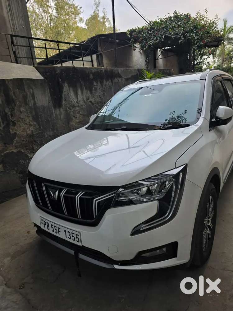 Mahindra Xuv 700 Diesel Automatic 15000 Km Showroom Condition