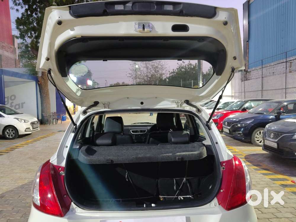 Maruti Suzuki Swift Vvt Vxi, 2016, Petrol