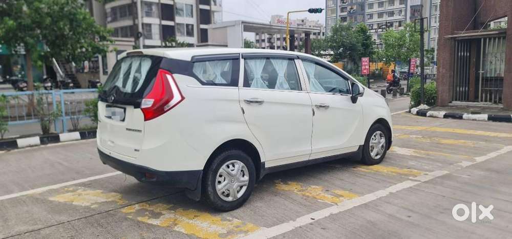 Mahindra Marazzo