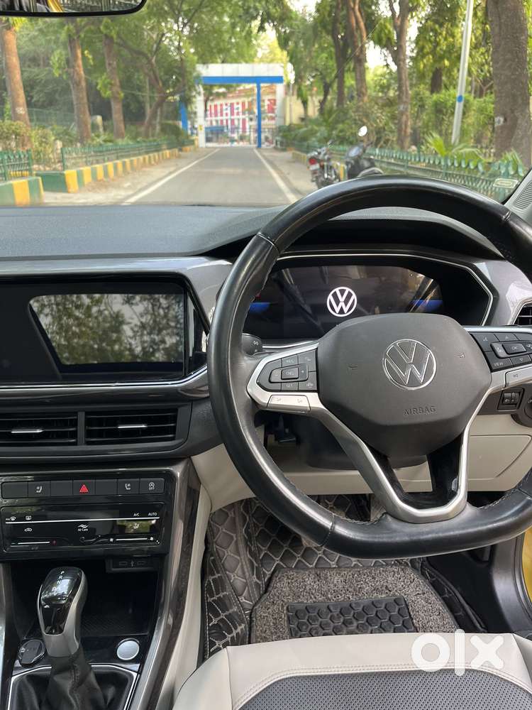 Volkswagen Taigun 1.0 Tsi Topline At, 2023, Petrol