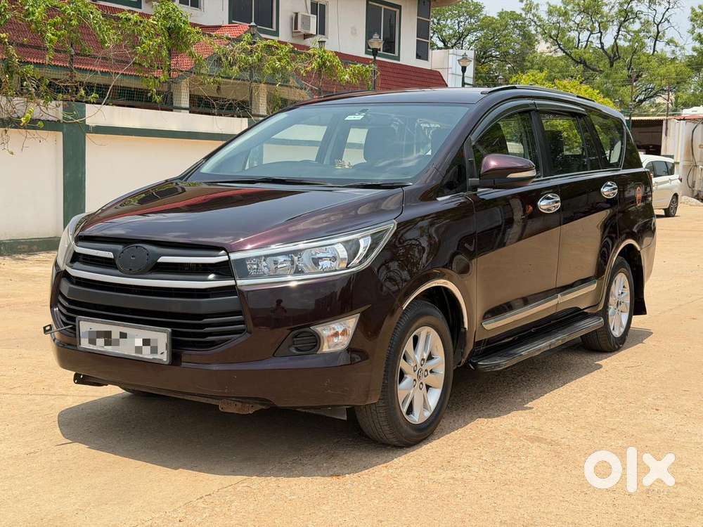 Toyota Innova Crysta 2.4 G Mt 7 Str, 2017, Diesel