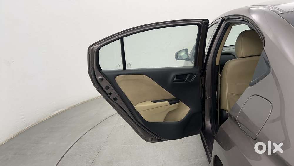 Honda City I-vtec Cvt Zx, 2015, Petrol