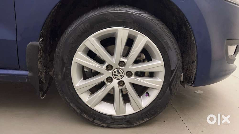 Volkswagen Polo Petrol Highline 1.2l, 2013, Petrol