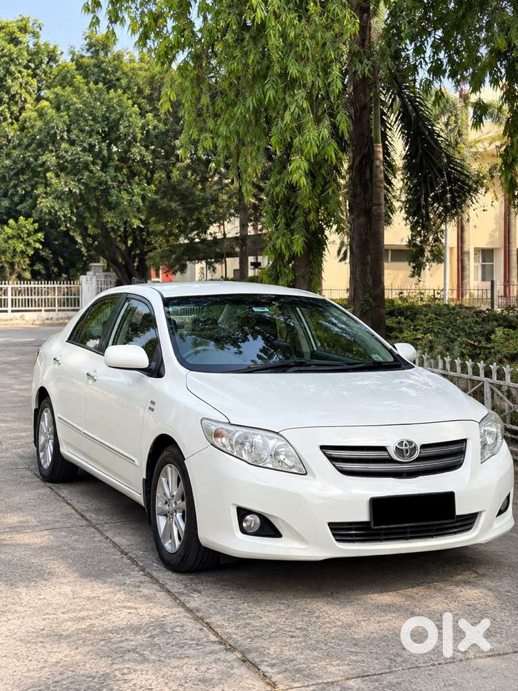 Toyota Corolla 2011 Car
