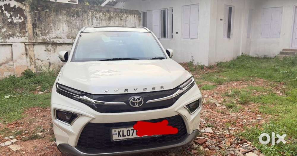 Toyota Hyryder V Hybrid [top Variant]