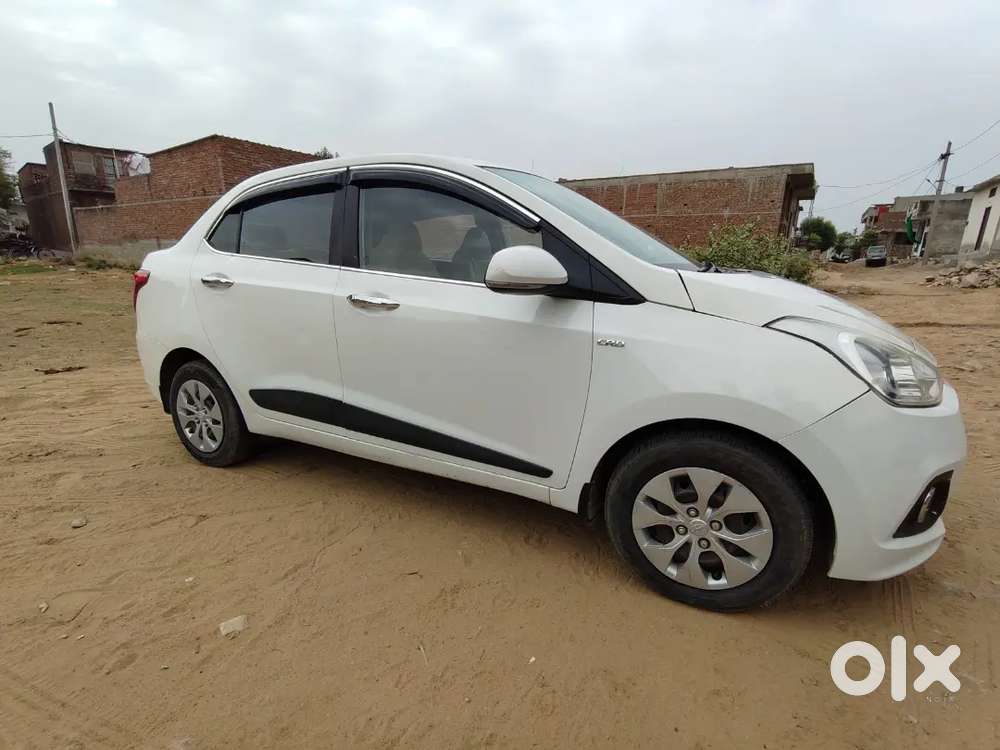 Hyundai Xcent 2015 Diesel Well Maintained