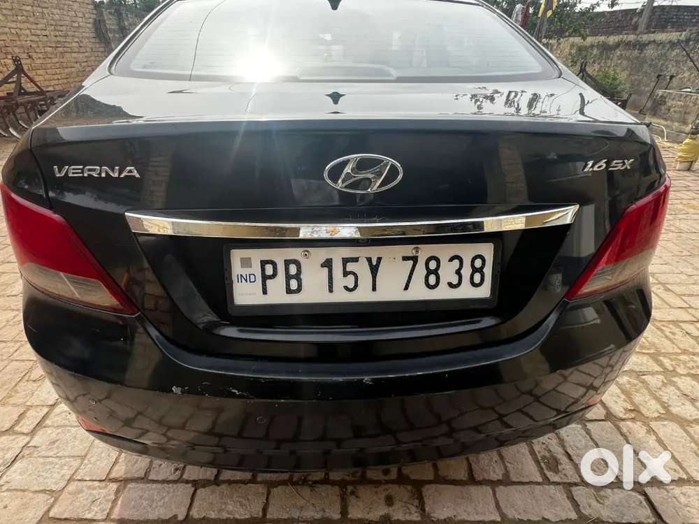 Hyundai Fluidic Verna 2016