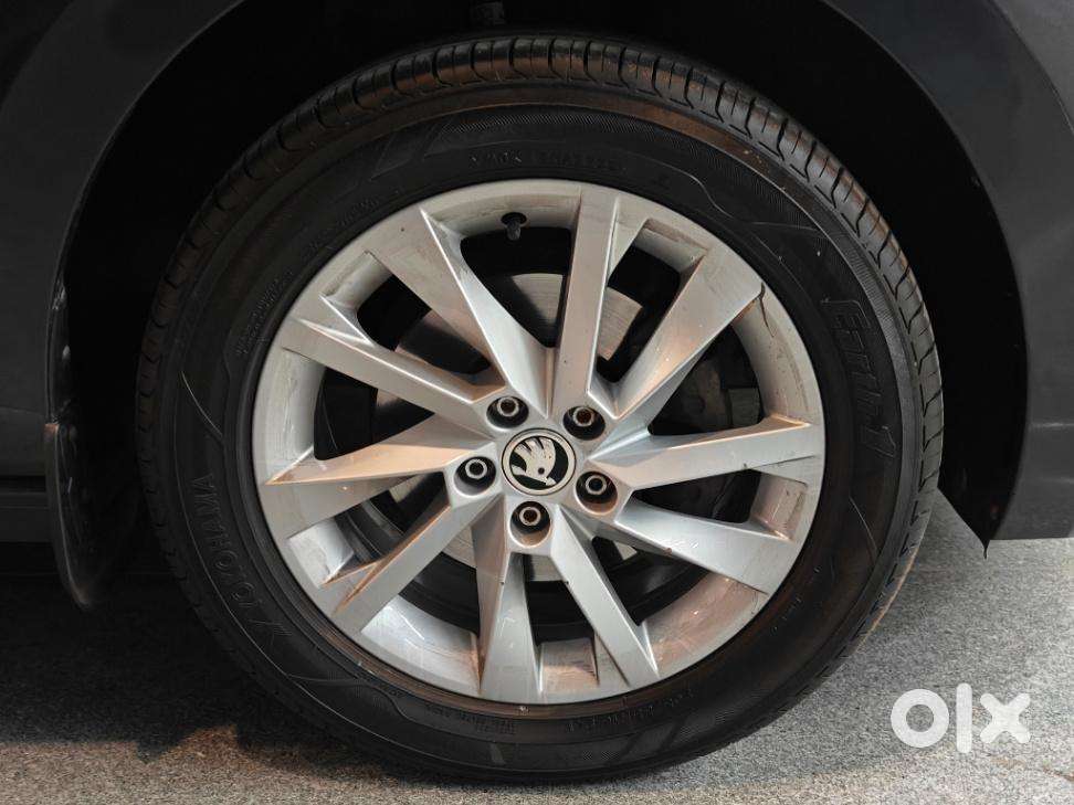 Skoda Slavia 1.0 Active Tsi, 2022, Petrol