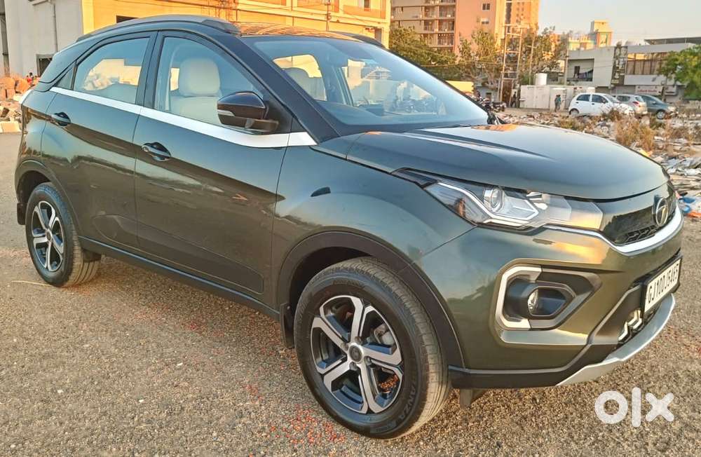 Tata Nexon, 2022, Petrol