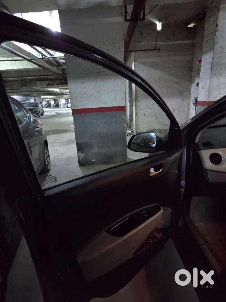 Hyundai Grand I10 2018 1st Owner Top Variant
