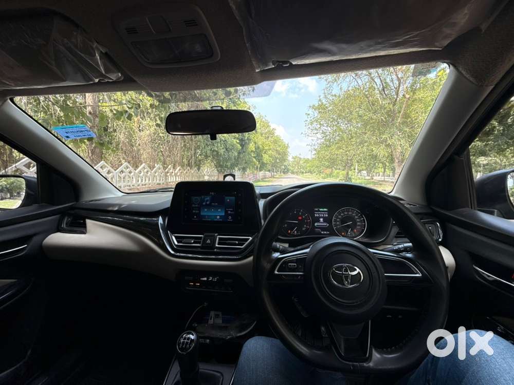 Toyota Glanza Hybrid 2023