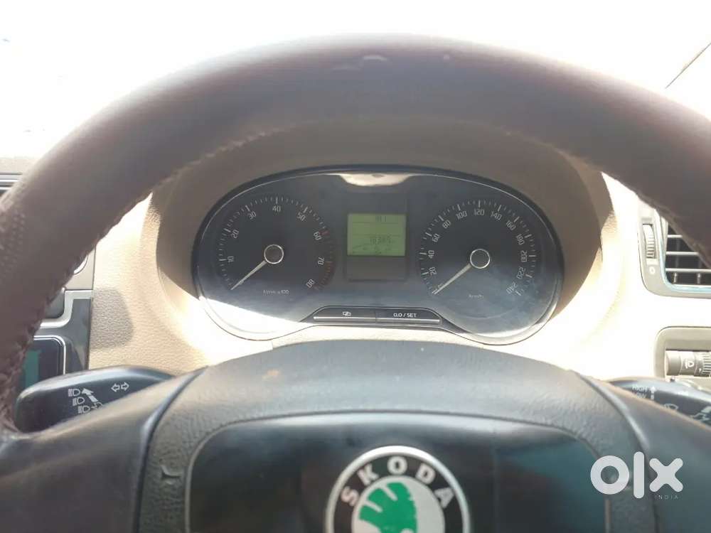 Skoda Rapid Showroom Maintain