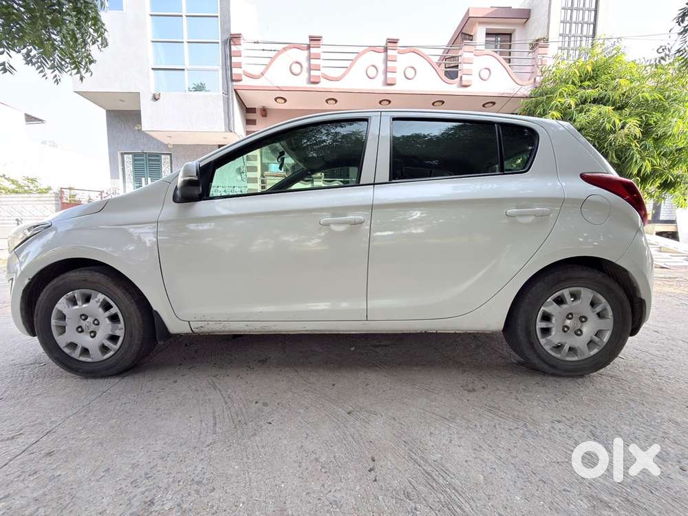Hyundai I20 Petrol Manual 2014