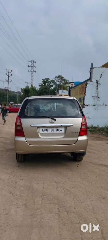 Toyota Innova 2010 Petrol Manual 200000 Km