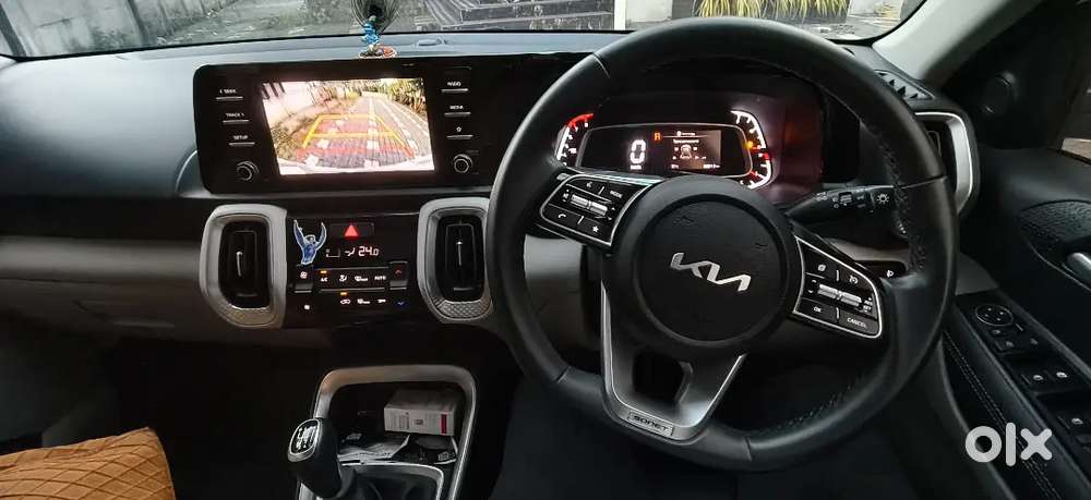 Kia Sonet 2023 Petrol 26000 Km Driven