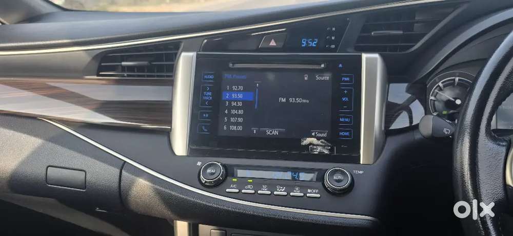 Toyota Innova Crysta 2018