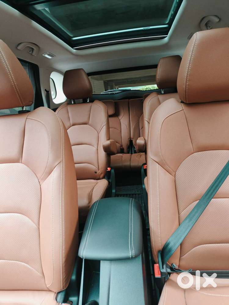 2022 Mg Hector Plus Diesel 6-seater Mt  Only 12,500 Km  1st Owner