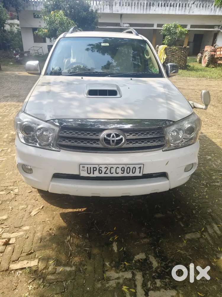 Toyota Fortuner Diesel 2012